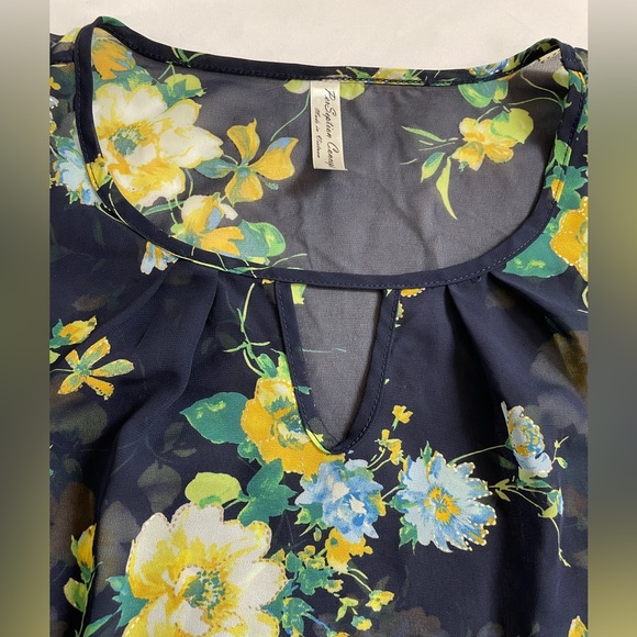 NWOT Sheer Floral Navy Blue Blouse - Picture 3 of 10